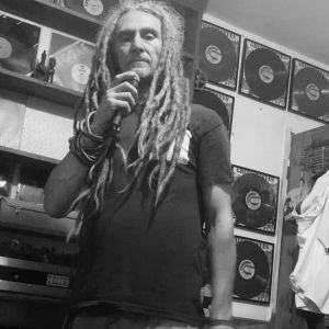 TOP RANKING with CRUCIAL VIBES